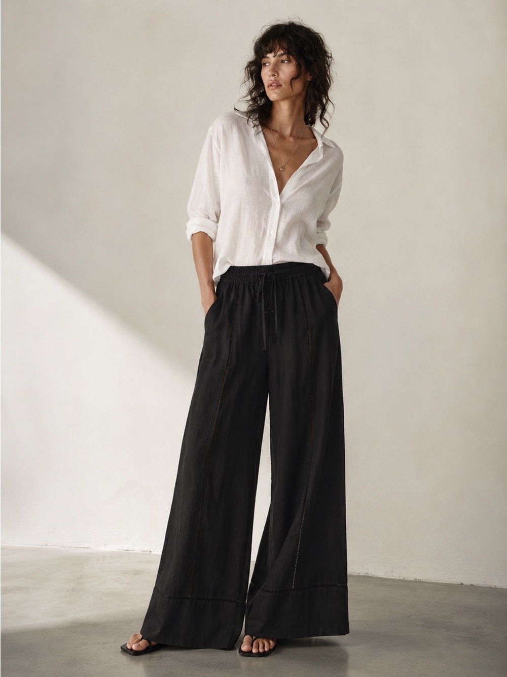 ZARA ZW 100% linen pull/on palazzo pants with embroidered trim